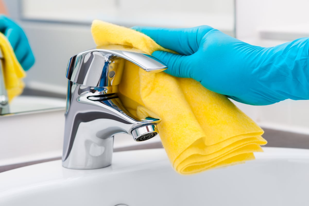 Bathroom Deep Cleaning
